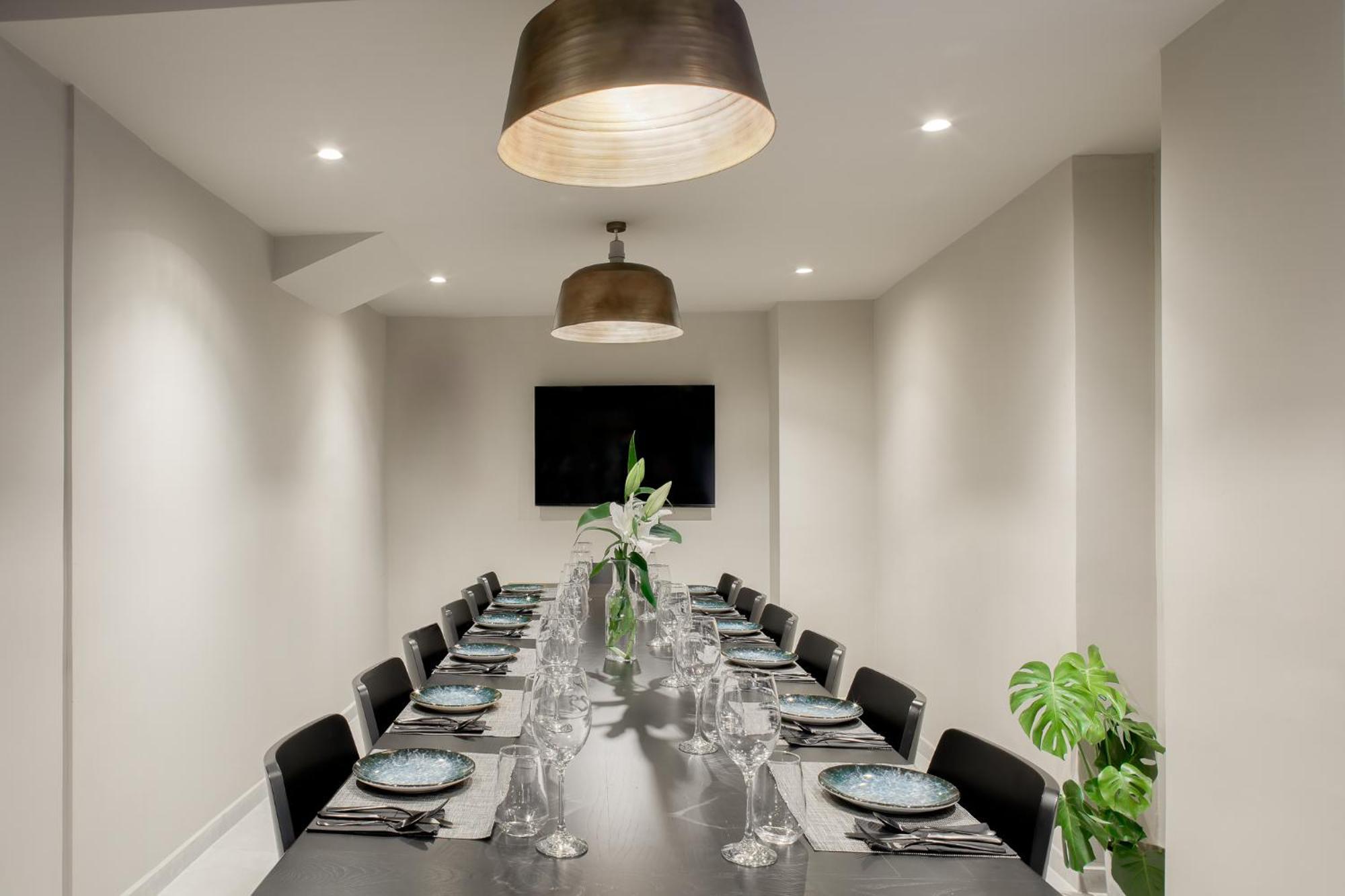 Anise, Aluma Hotels & Resorts Athena Bagian luar foto